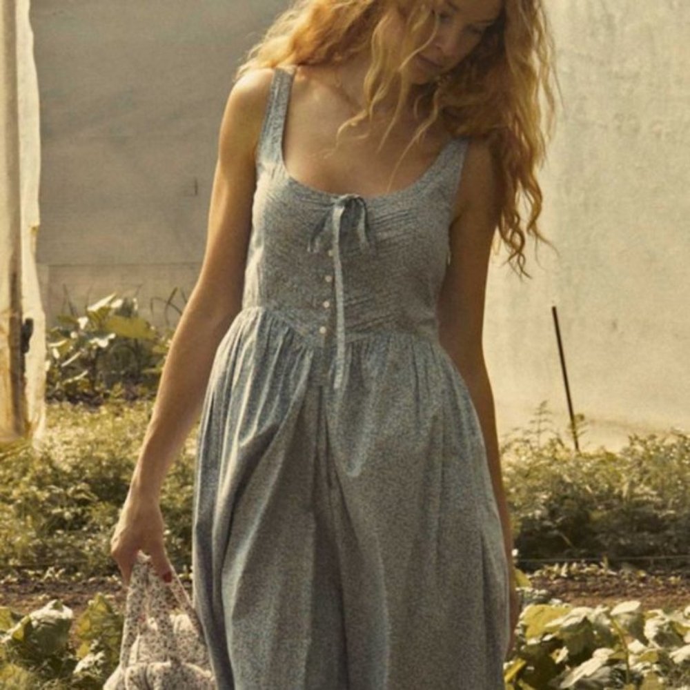 ISO Doen Mae Dress